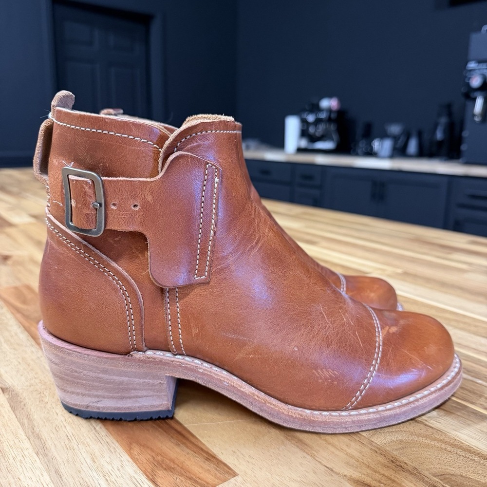 Timberland Boot Company Women's Sz 8 M Brown Leather Side Buckle Ankle Boots